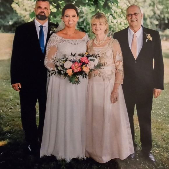 ADRIANNA Papell Peach Mother of the Bride Gown - Picture 2 of 16